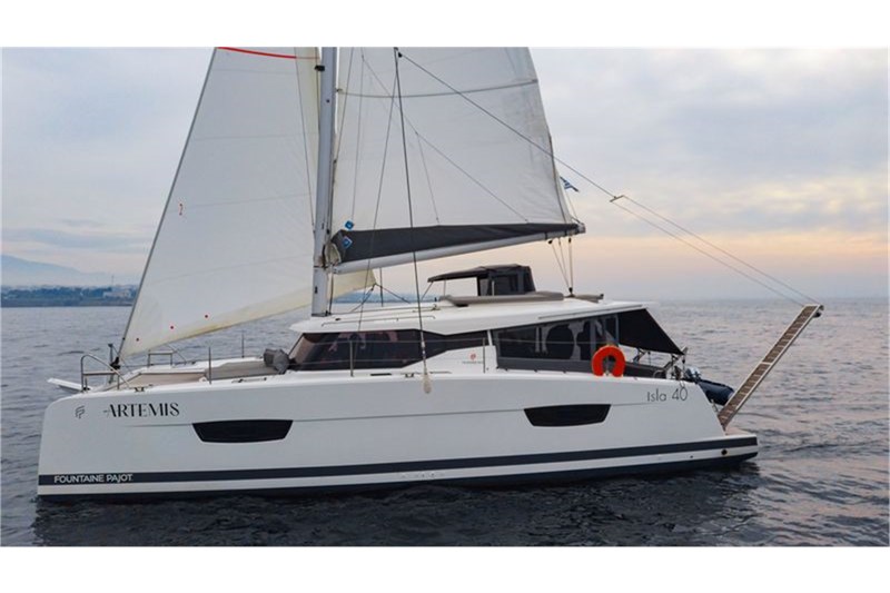 Аренда яхты Fountaine Pajot 40 (4Cab)  /2021