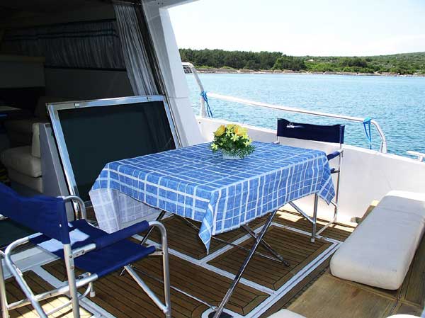 Yacht Charter Ferretti 39 fly - Punat - A - Adriatic / North - Croatia - ... Yacht Charter Ferretti 39 fly - Punat - A - Adriatic / North - Croatia - ...