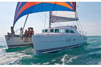 Lagoon 380 S2 (4Cab) 