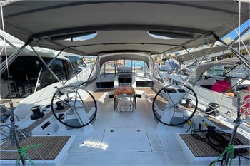 Oceanis 51.1 (5Cab) 