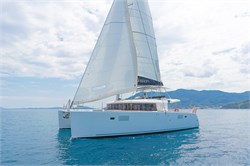 Lagoon 450 Fly