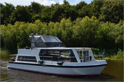 Safari Houseboat 1050