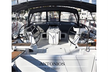 Oceanis 51.1 (5Cab) 