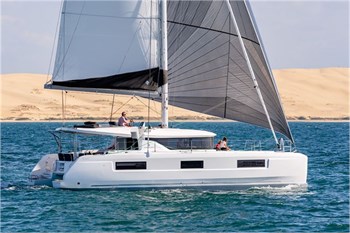 Lagoon 46 (4+1Cab)