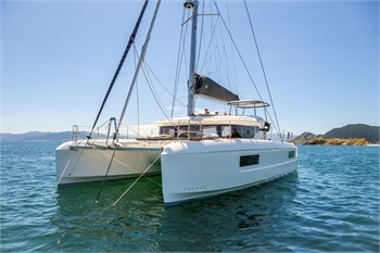 Lagoon 43 (4Cab)