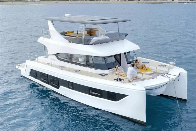 Aventura 50 Powercat
