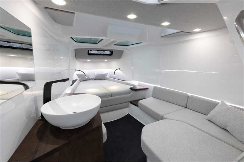 https://media.yachtbooker.com/images/800x533/custom/42294/Axopar_37_ST_interior_3_pic3.jpg