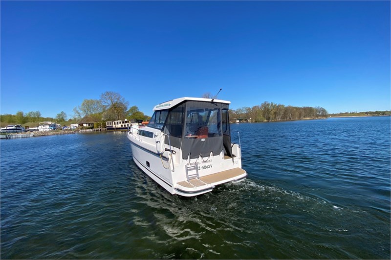 Nexus Revo 870 Electric