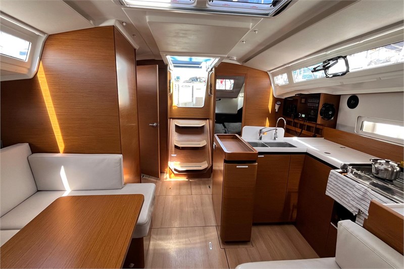Sun Odyssey 410