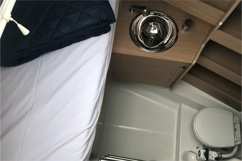 Oceanis 51.1 (5Cab)